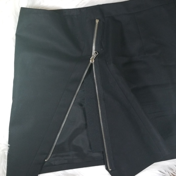 Zara Black Mini-Short Skirt | sz Medium - Picture 3 of 8